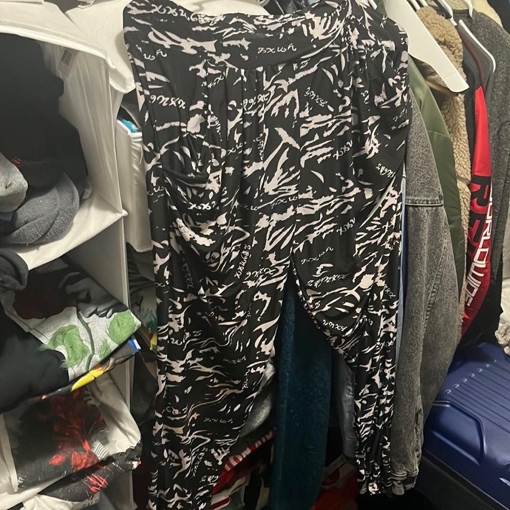 Nella Fantasia Medium Boutique Thin Jogger Pants that flow